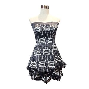 Vintage Chic Strapless Black and White Dress
